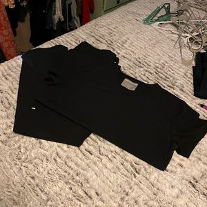 Sketchers scrubs set